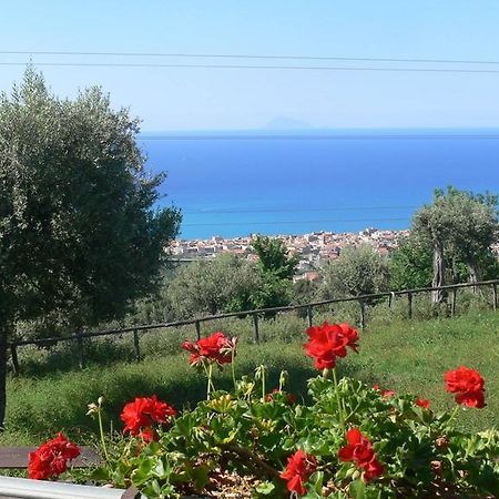 Villa Agriturismo Serre SantʼAgata di Militello Exterior foto